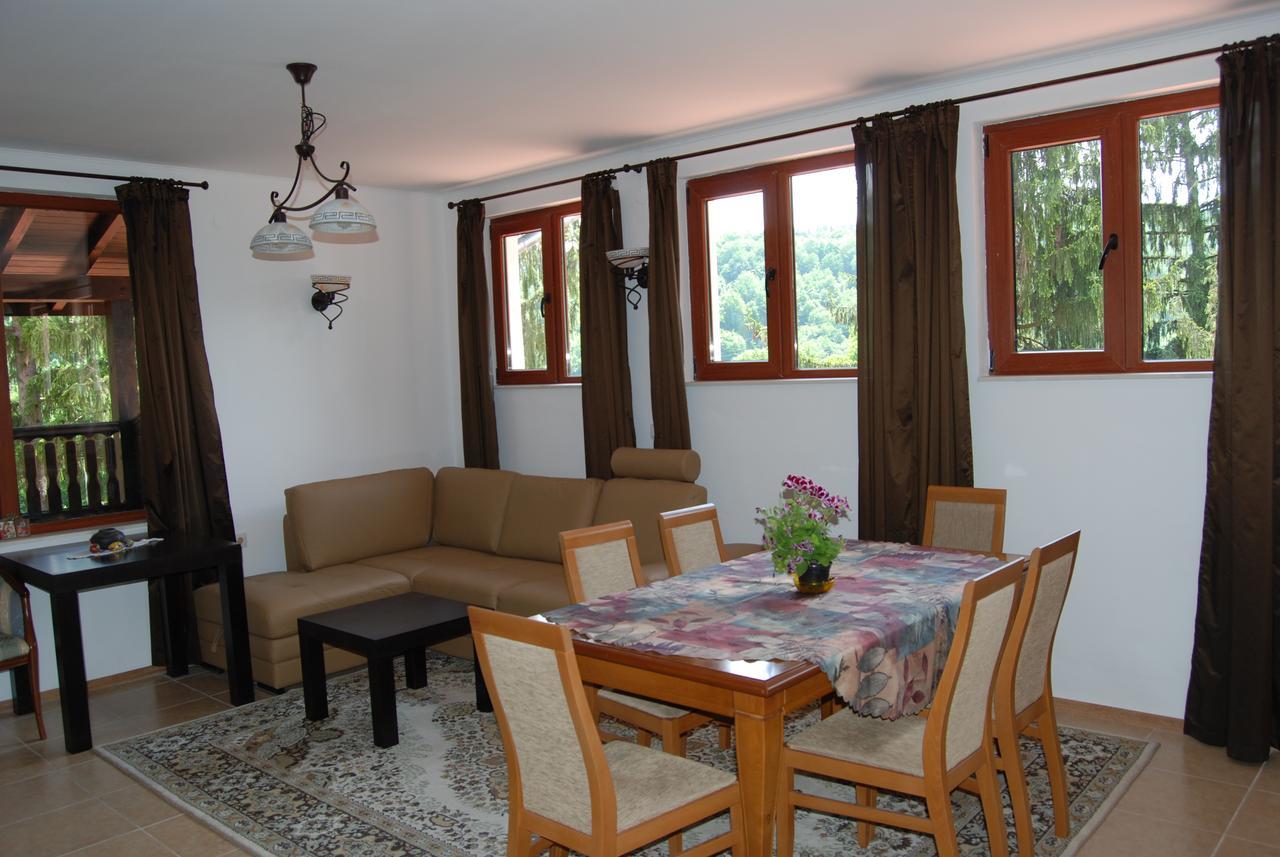 Vidima Apartment Hotel Apriltsi  Esterno foto